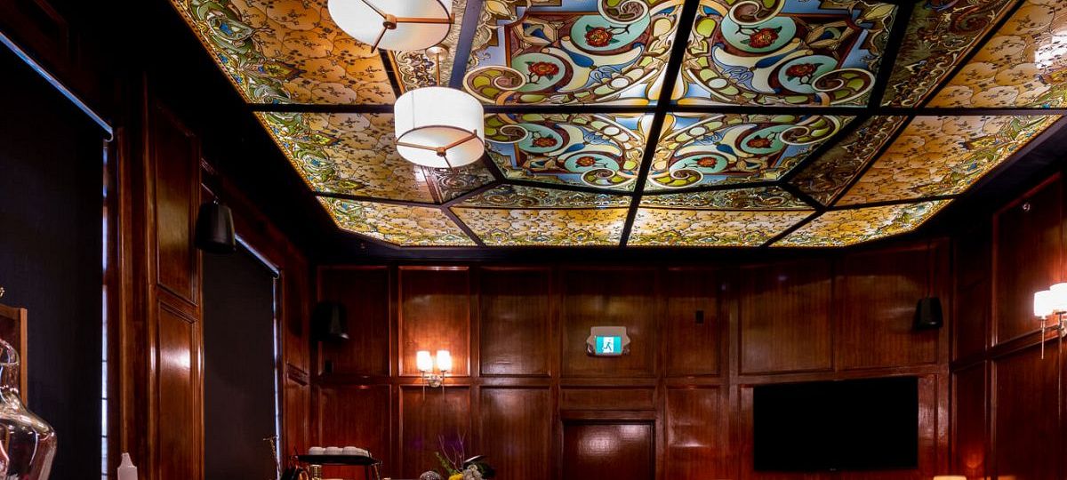 <Strong>Crown Club</strong> Lobby Lounge